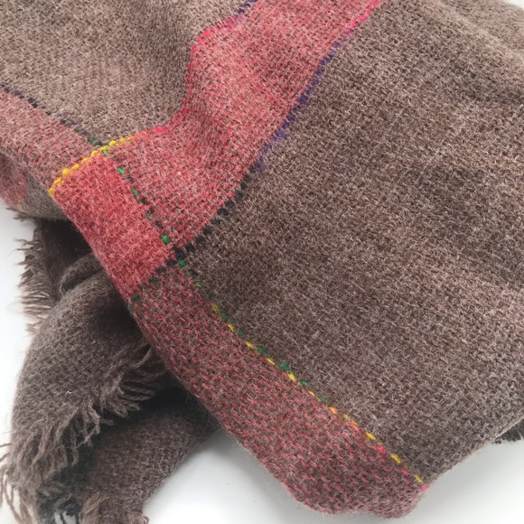 NWT True North Brown Plaid Knitted Scarf - Picture 3 of 6